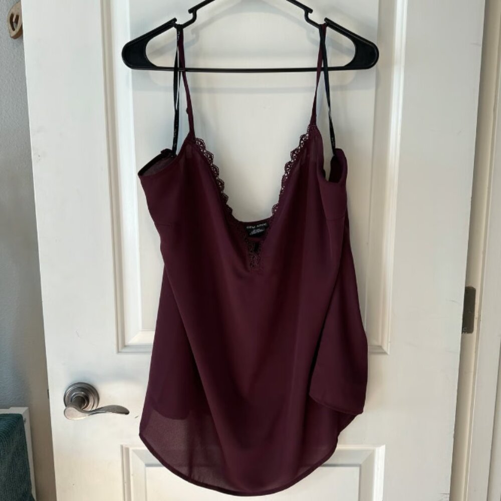 City‎ Chic Womens XL 22 Burgundy Lace Trim V-Neck Spaghetti Strap Camisole Top
